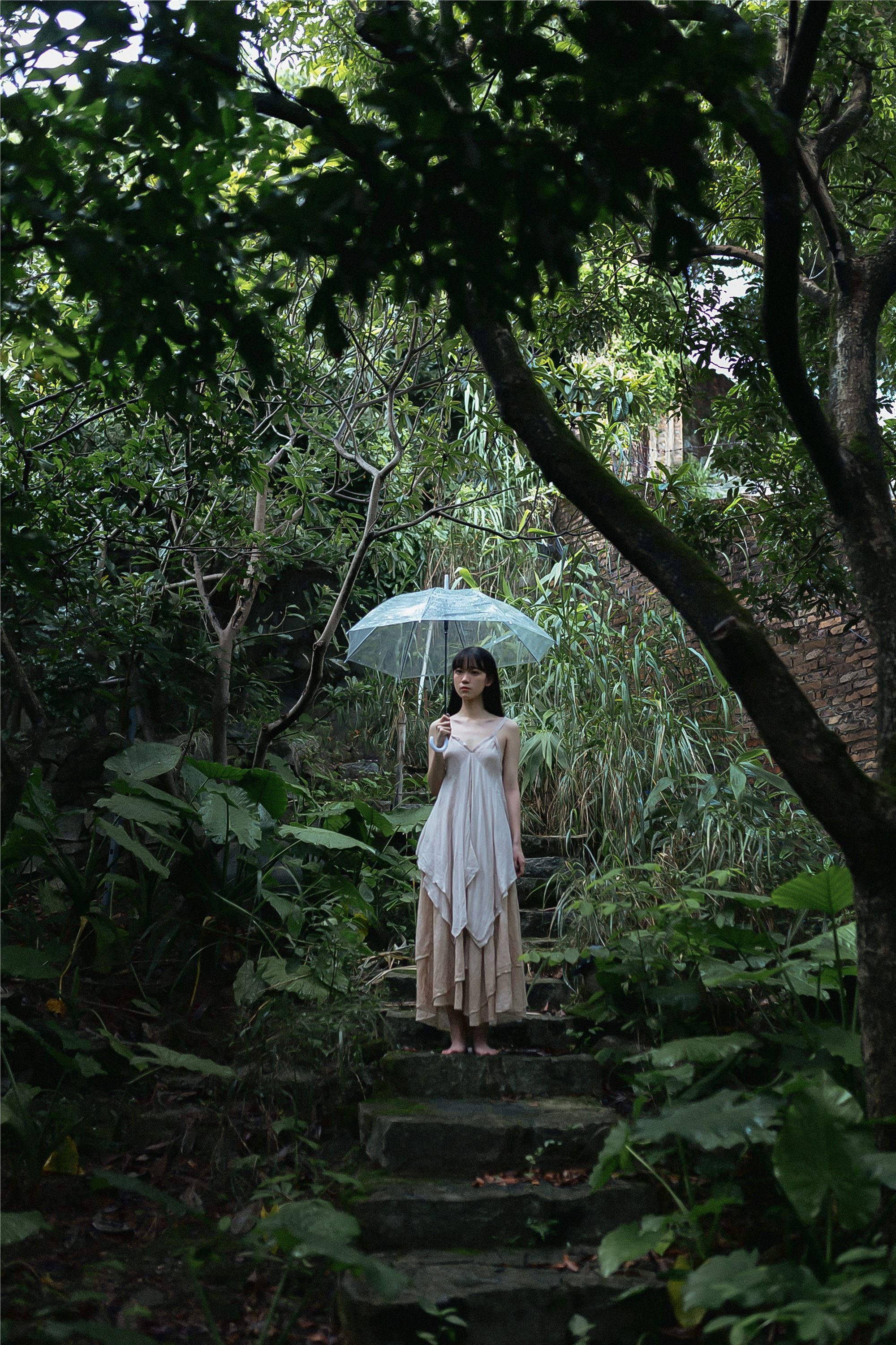 YITUYU 艺图语 2020.11.22 初秋的日与夜 小熊